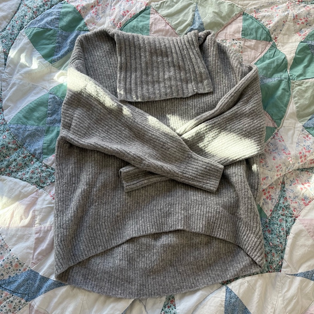 & Other Stories Wool Blend Oversized Turtleneck (XS)